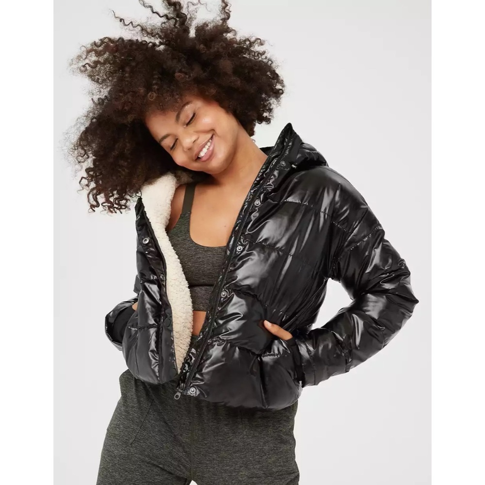 American Eagle Aerie Black Glossy Sherpa Lined Puffer Jacket NWT, Size M